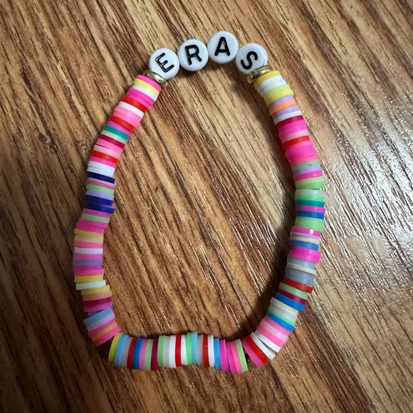 NWOT Friendship Bracelets Set 11 Pieces Album Inspired - Picture 4 of 15